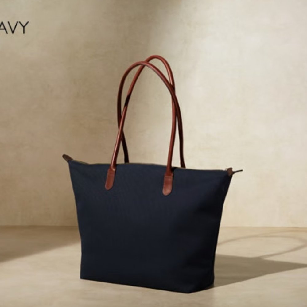 Linjer Canvas Tote in Navy